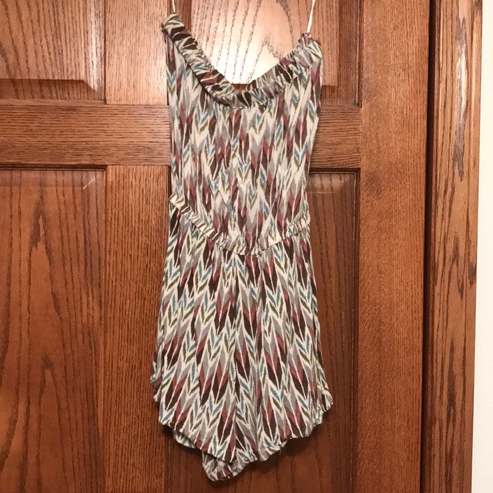 Strapless printed romper